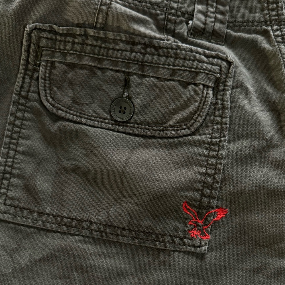 American Eagle floral camo shorts